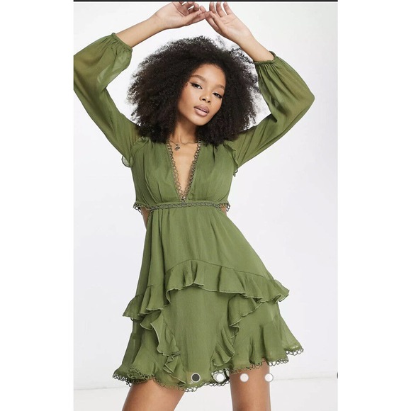 ASOS DESIGN mini dress long sleeve circle trim green cut out waist size 12 - Picture 1 of 10